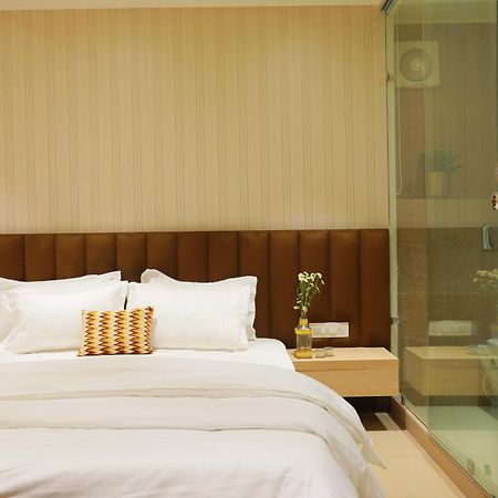 Hotel 16 Дели Экстерьер фото