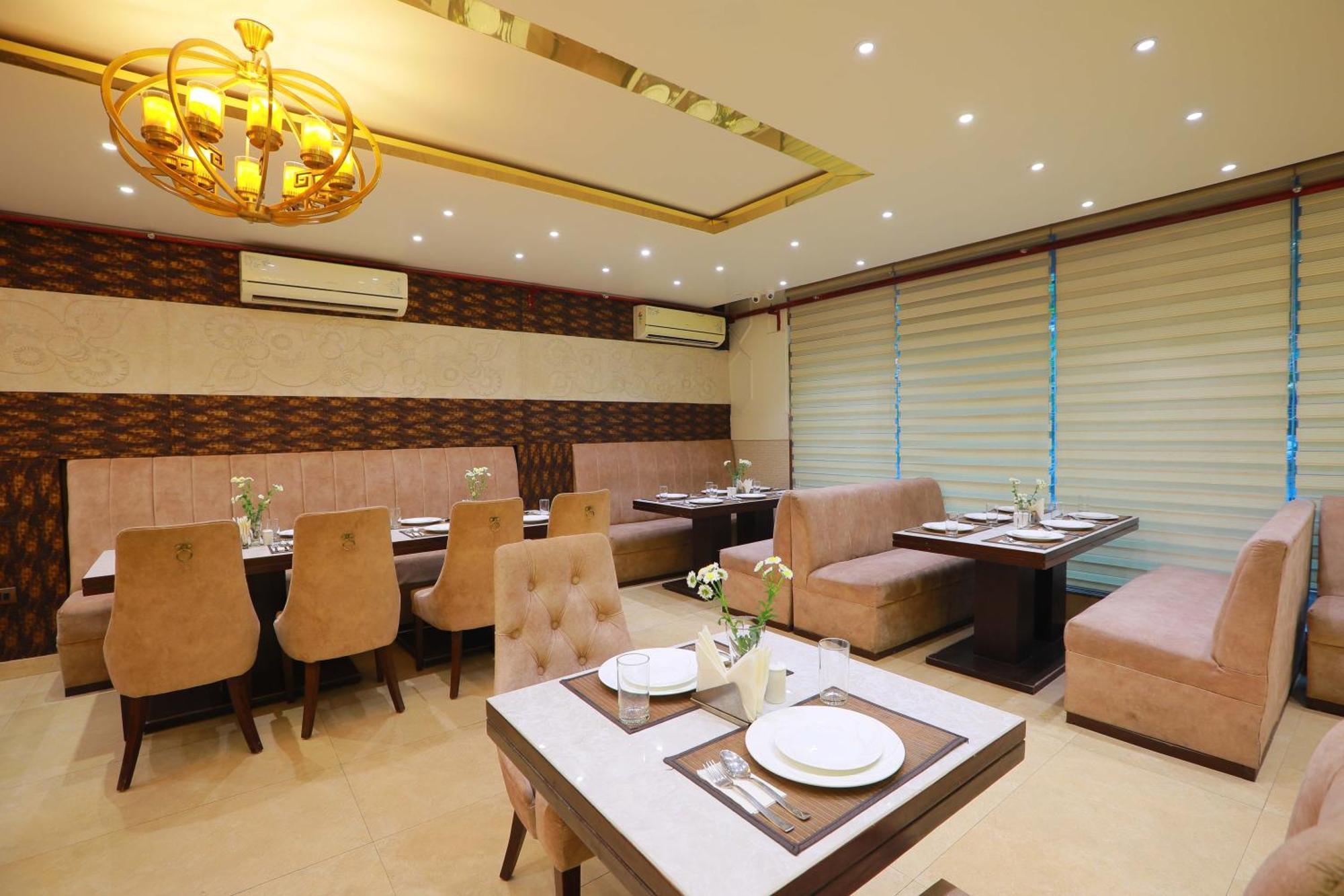 Hotel 16 Дели Экстерьер фото